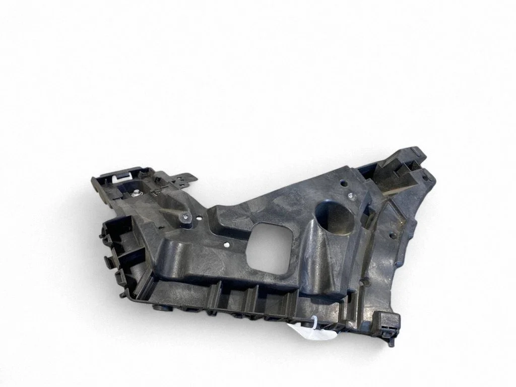 Rear bumper mounting bracket 32227484