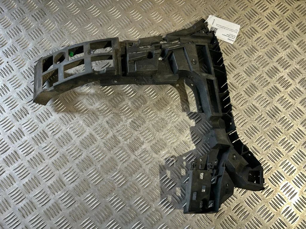 Tagumise kaitseraua kinnitusklamber – Volvo XC90 (2014-)