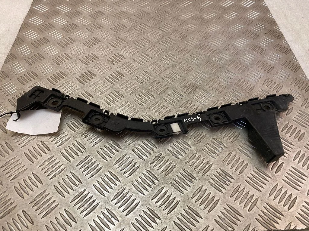 Rear bumper mounting bracket FR3B17F766AG