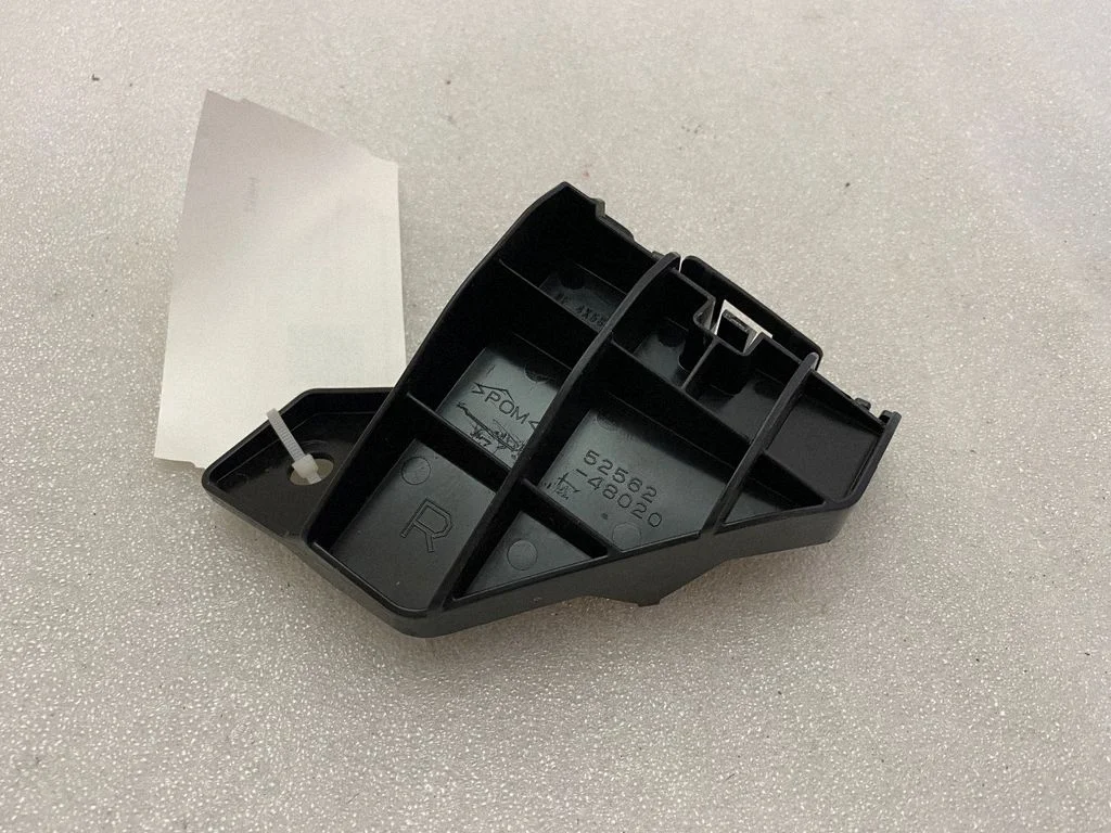 Rear bumper mounting bracket – Lexus RX 450H (2016-)