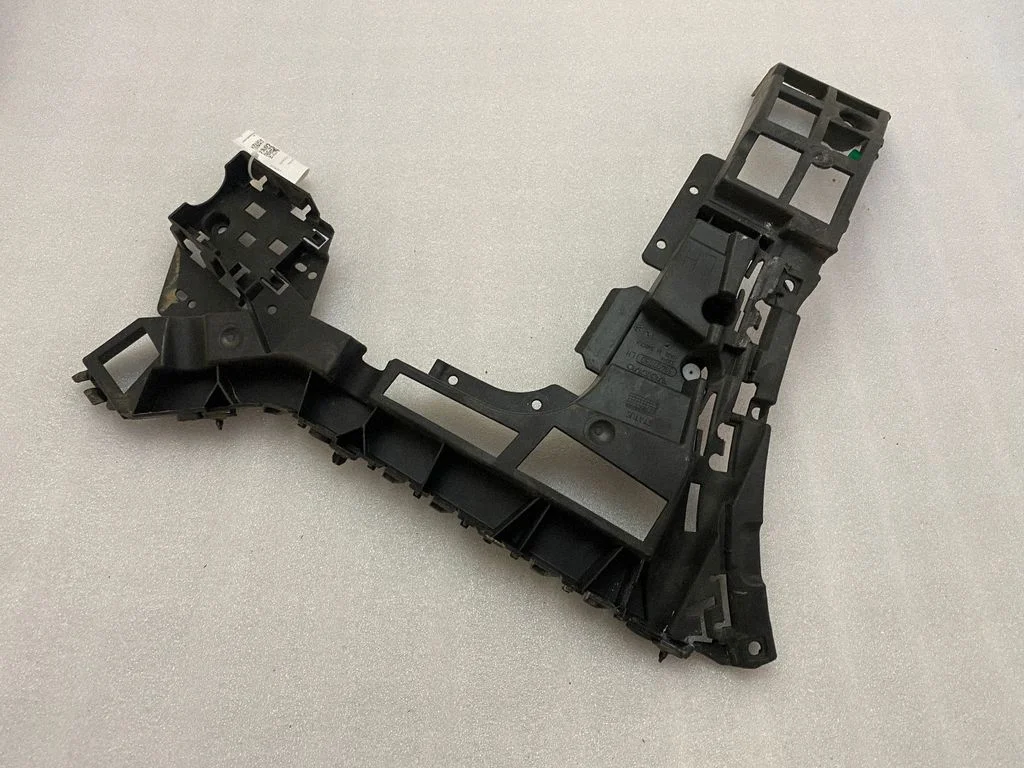 Tagumise kaitseraua kinnitusklamber – Volvo XC90 (2014-)