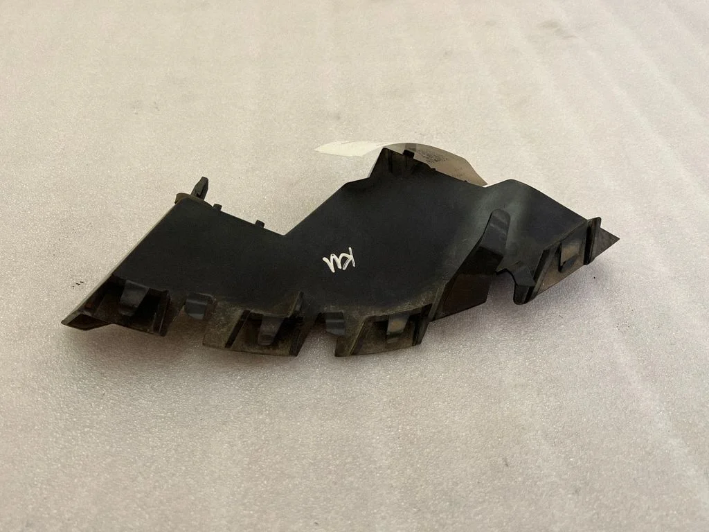 Rear bumper mounting bracket LV4B17E851D