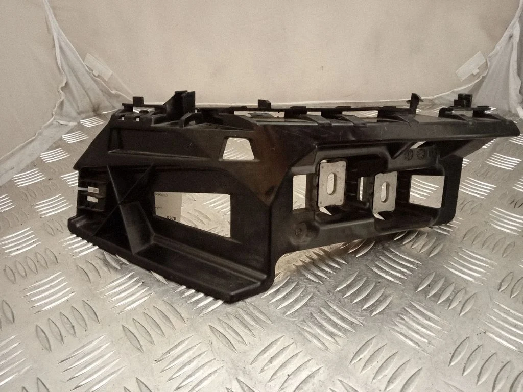 Aizmugurējā bufera turētājs A2388853900
