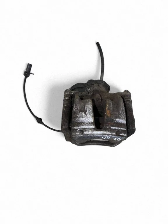 Tagumine pidurisadul 4M0406CA