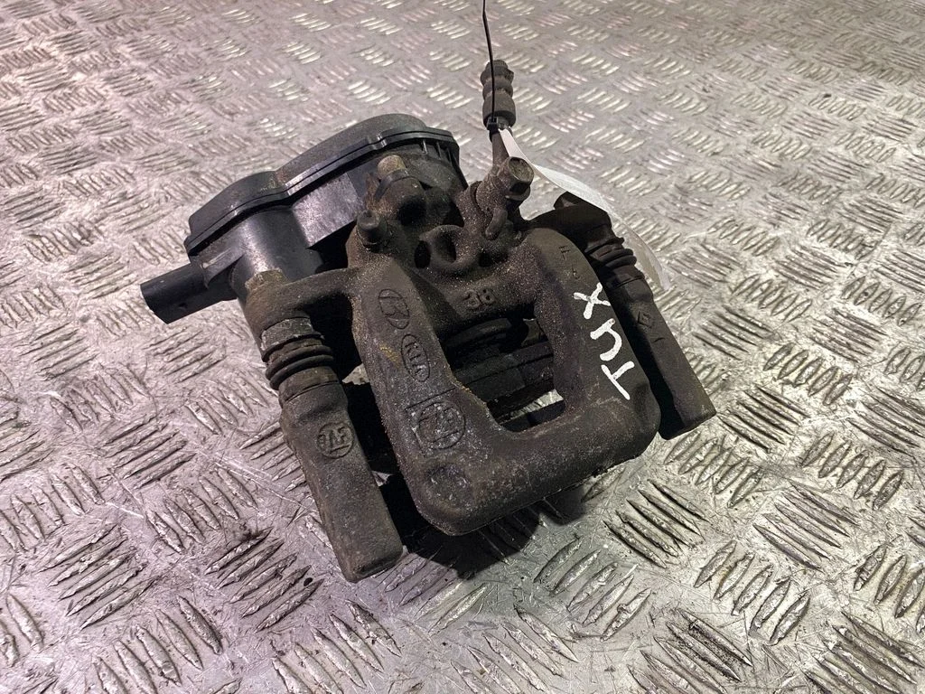 Tagumine pidurisadul 58210N7600