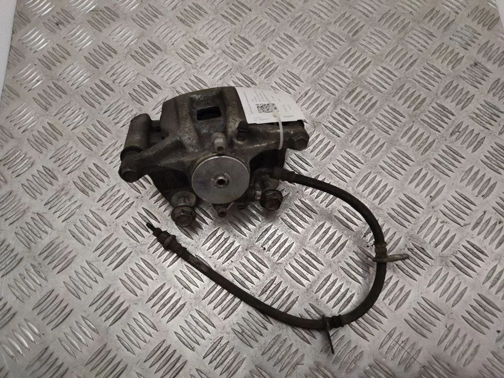 Tagumine pidurisadul – vasak