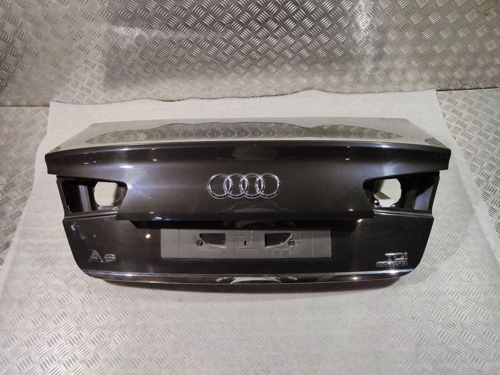 Tailgate/trunk/boot lid