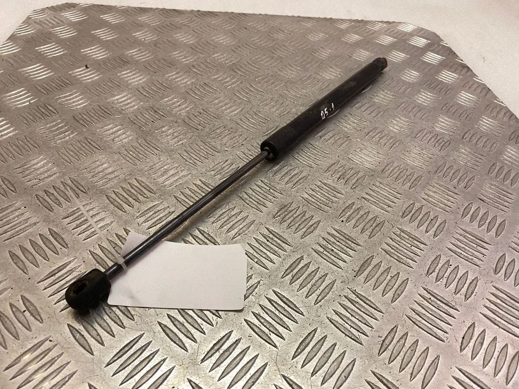 Tailgate/trunk strut/damper 8R0827552A