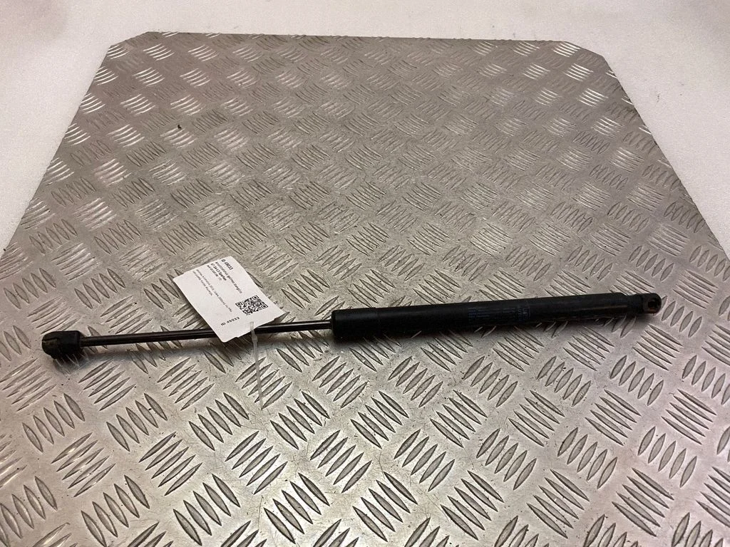 Tailgate/trunk strut/damper 8R0827552A