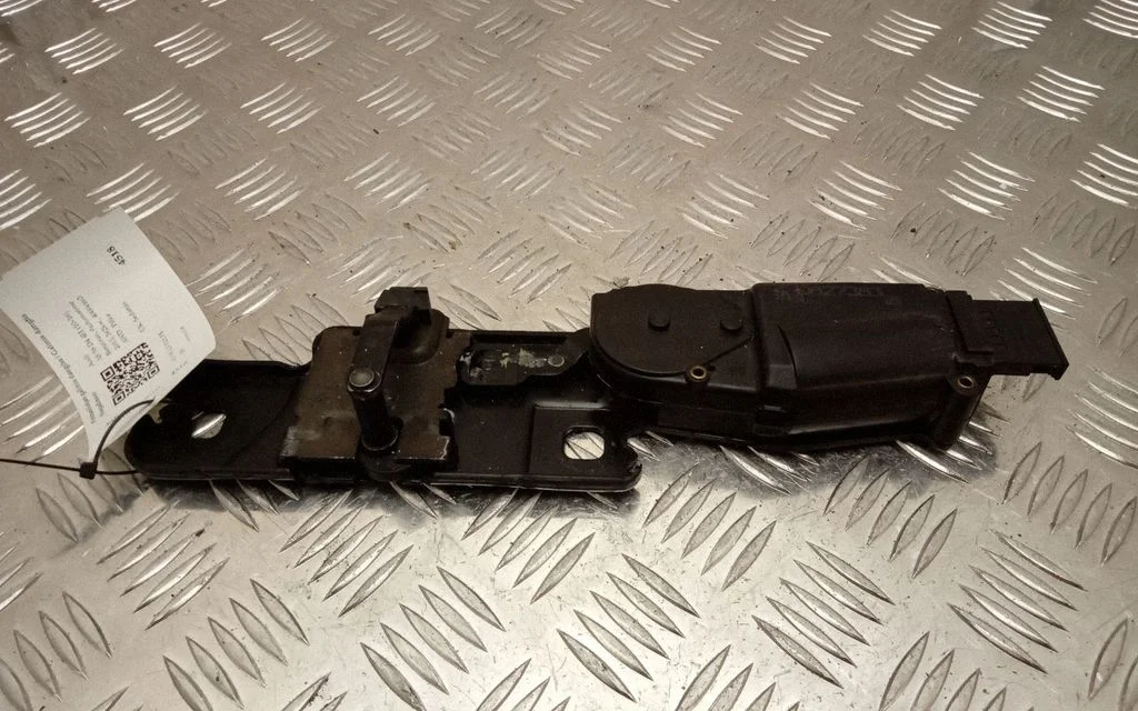 Tailgate/trunk/boot lift motor 4H0827383