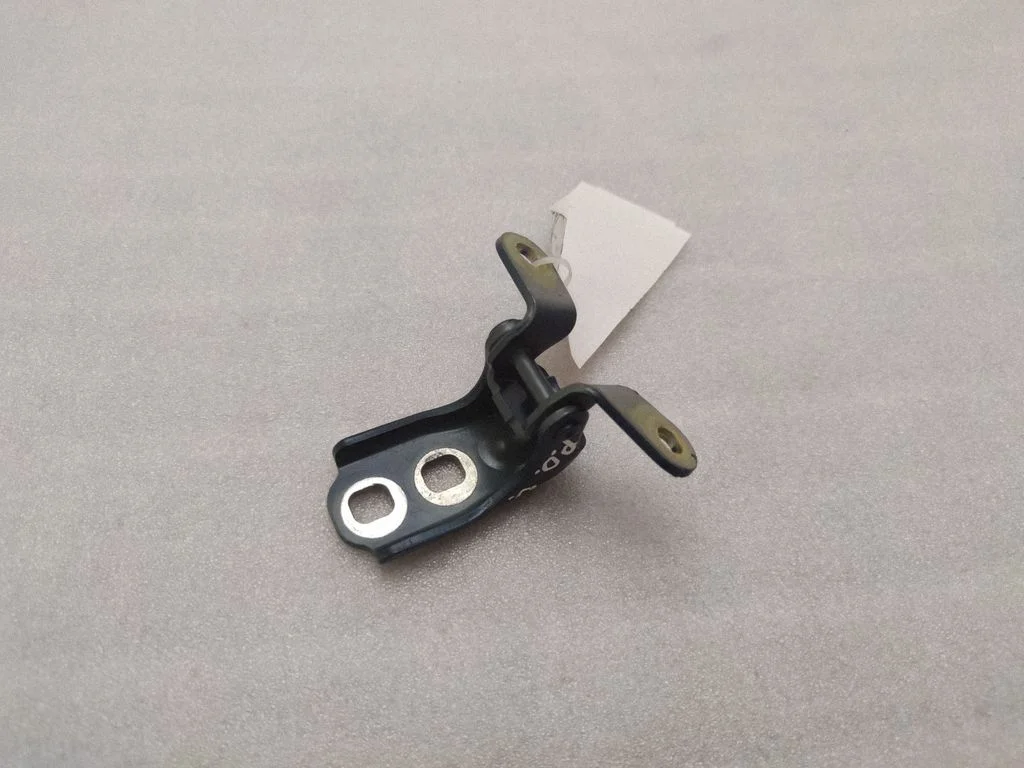 Esiukse ülemine hing P19108 – Buick Encore GX I (2019-)