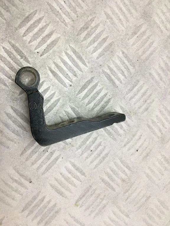 Front door upper hinge – Volvo XC60 (2017-)