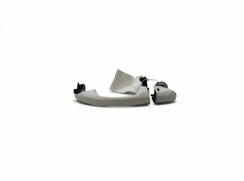 Front door exterior handle – front right