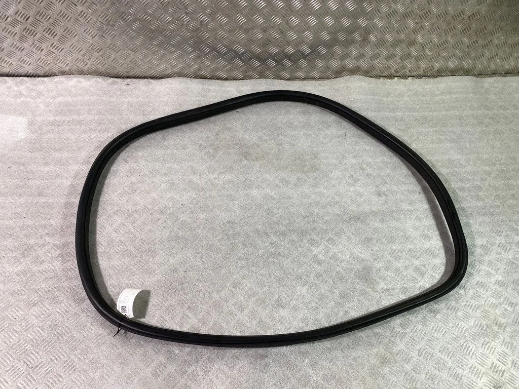 Front door rubber seal J9D320708A