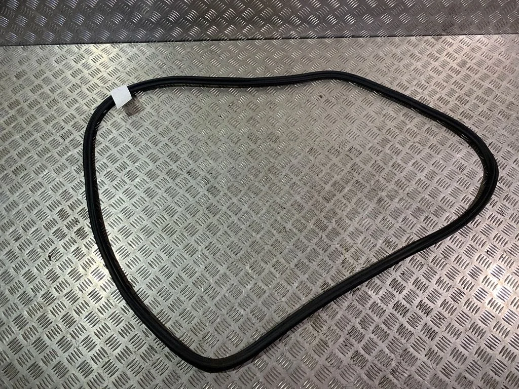Front door rubber seal 4H0831721F