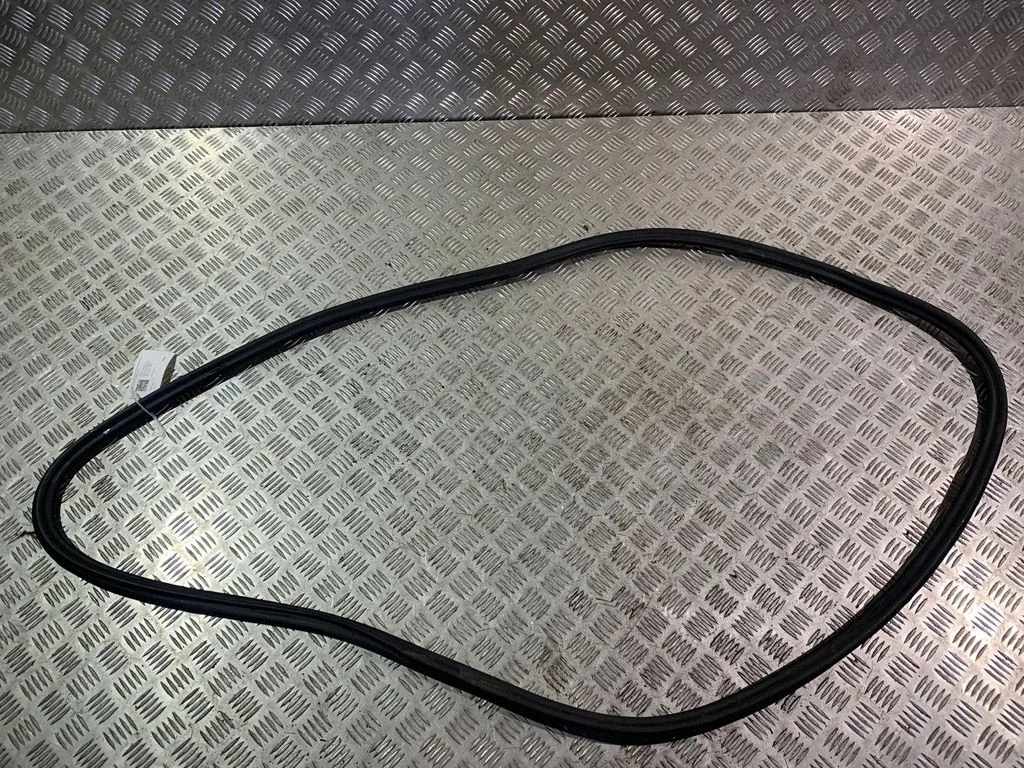 Front door rubber seal 4H0831721F