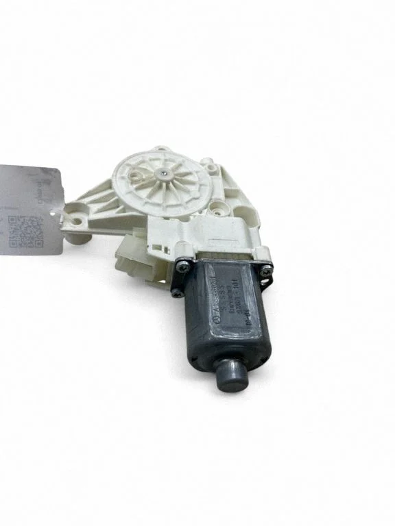 Front door window regulator motor A1669060201