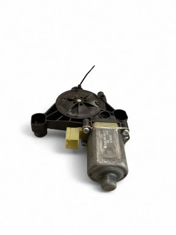 Front door window regulator motor 5Q0959802C