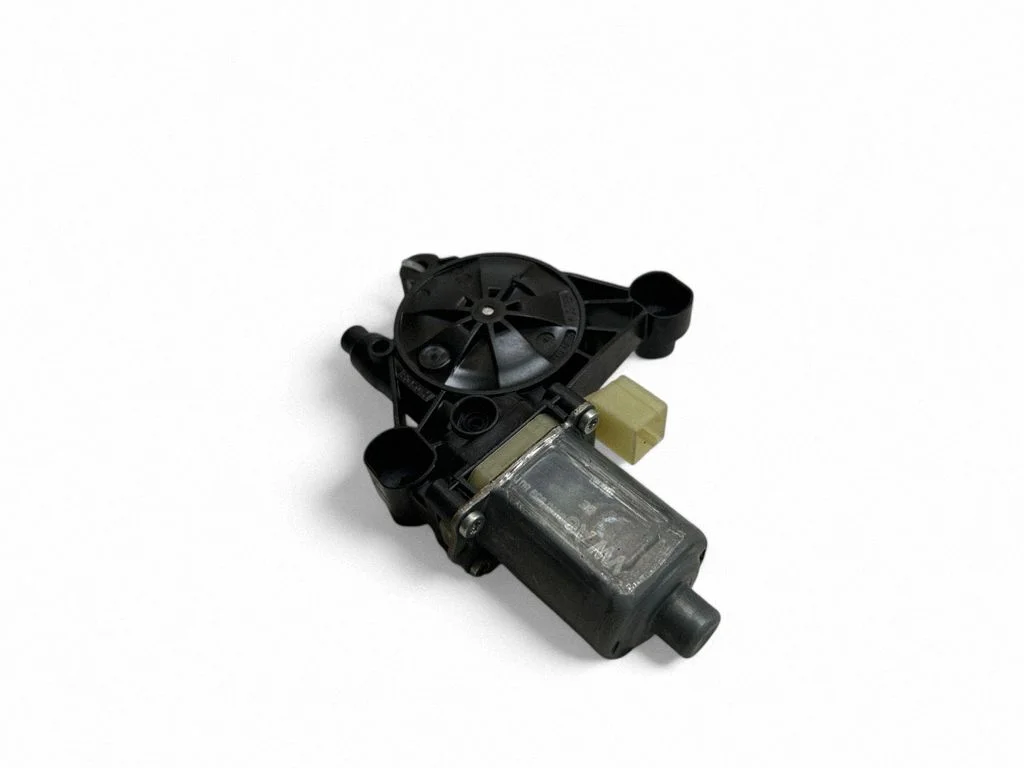 Priekšējā loga pacēlāja motoriņš 8W0959801