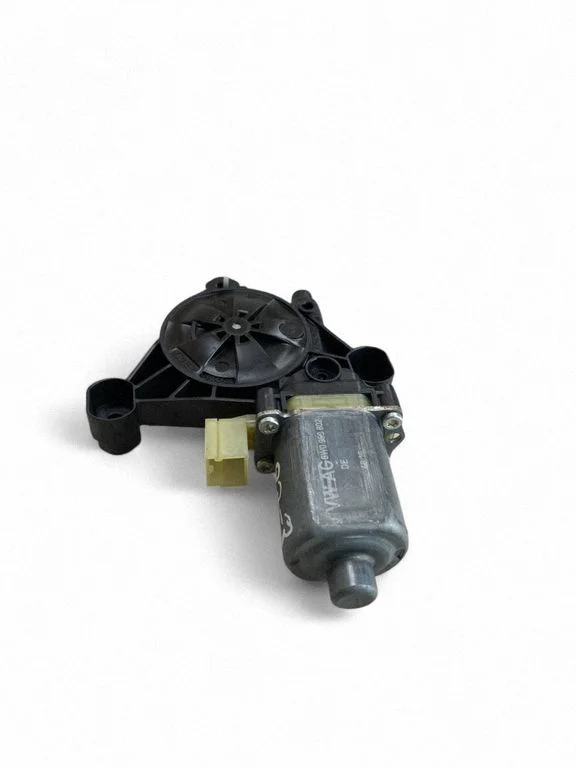 Front door window regulator motor – Audi Q7 4M (2015-)