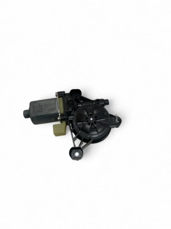 Priekšējā loga pacēlāja motoriņš 8W0959801