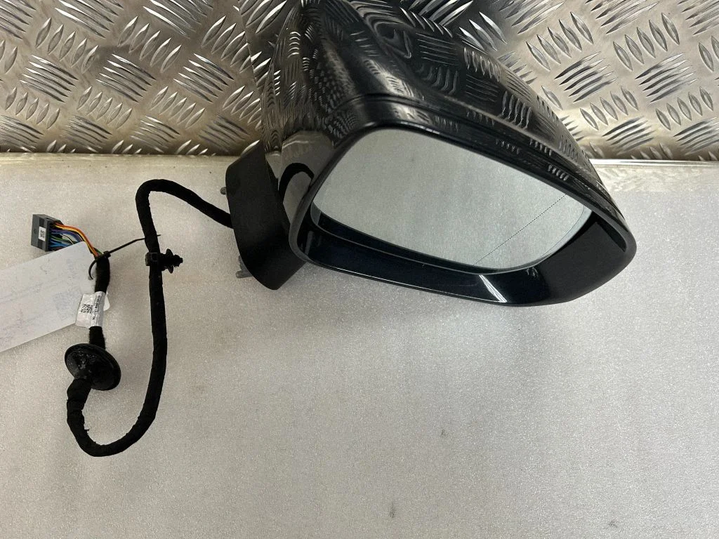 Front door electric wing mirror – right