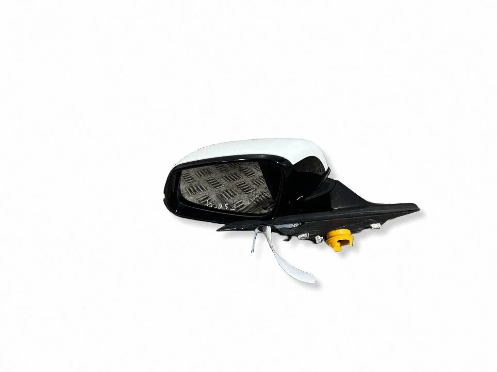 Front door electric wing mirror E1021185