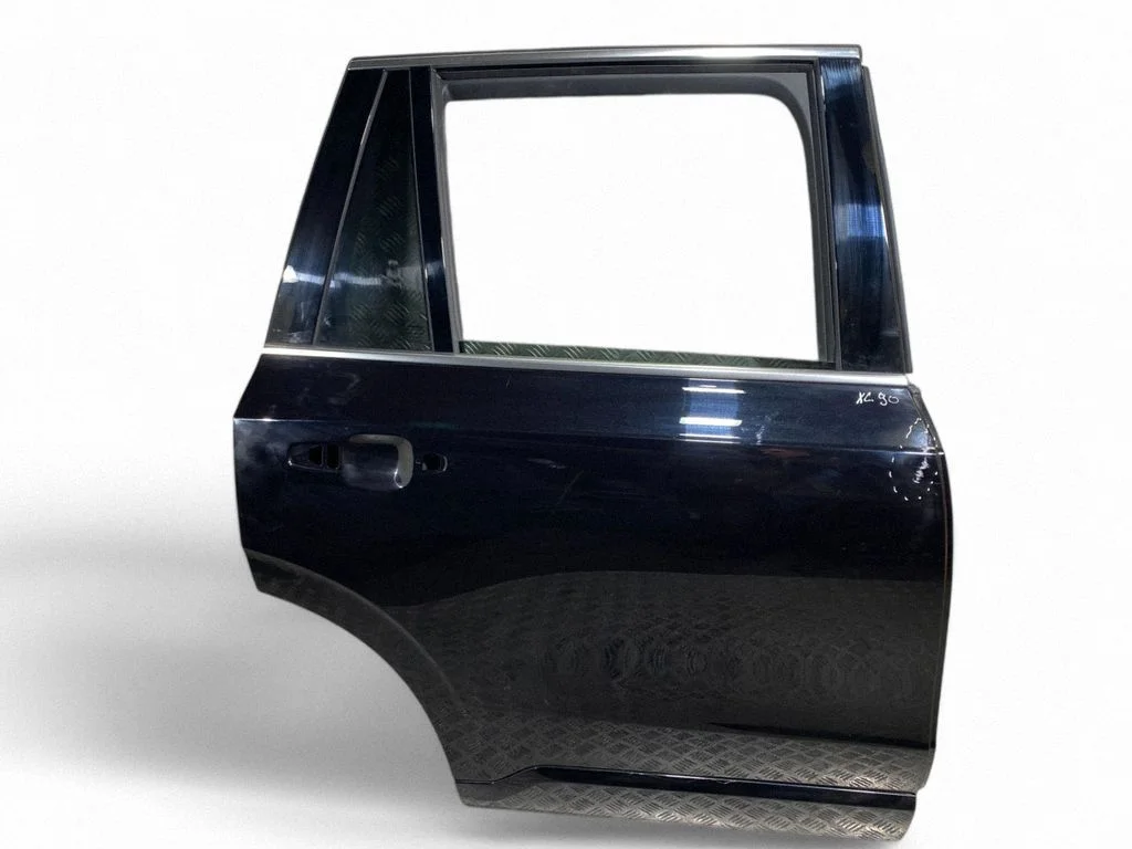 Rear door – right