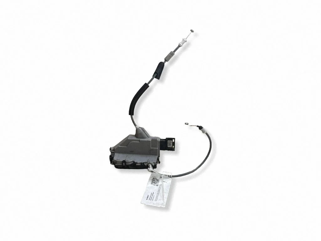 Rear door lock 1A006455