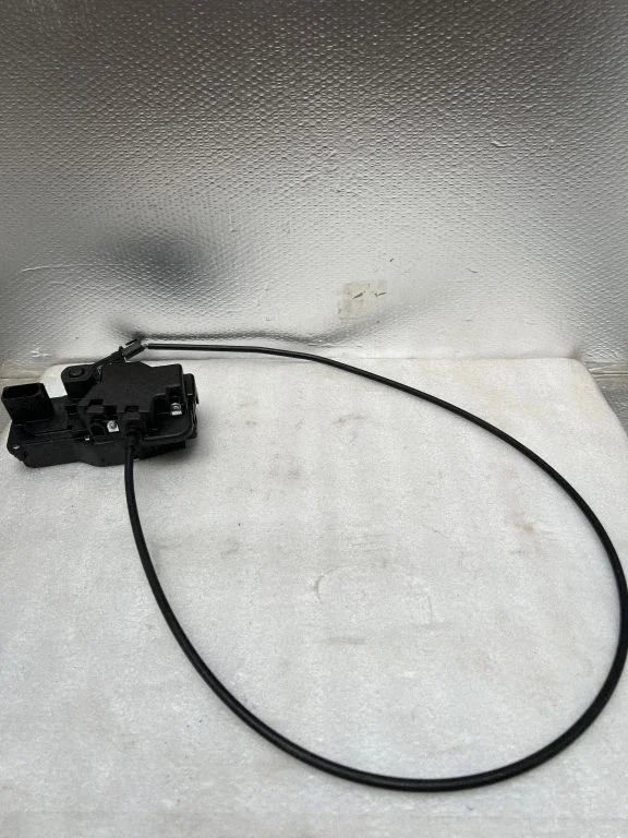 Rear door lock – Tesla Model S (2012-)