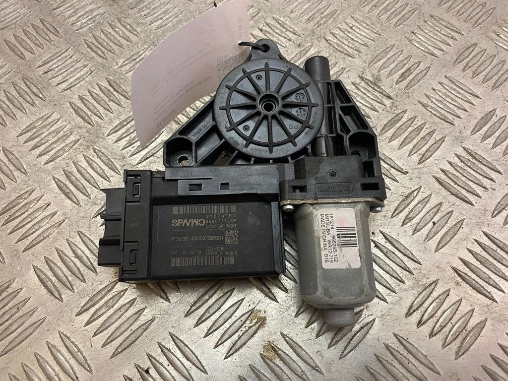 Rear door window regulator motor 31674760