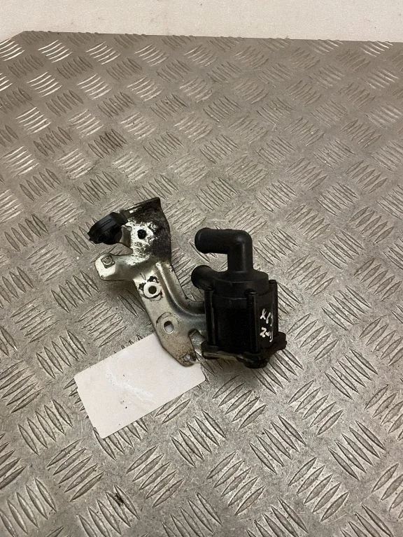 Electric auxiliary coolant/water pump 31686005