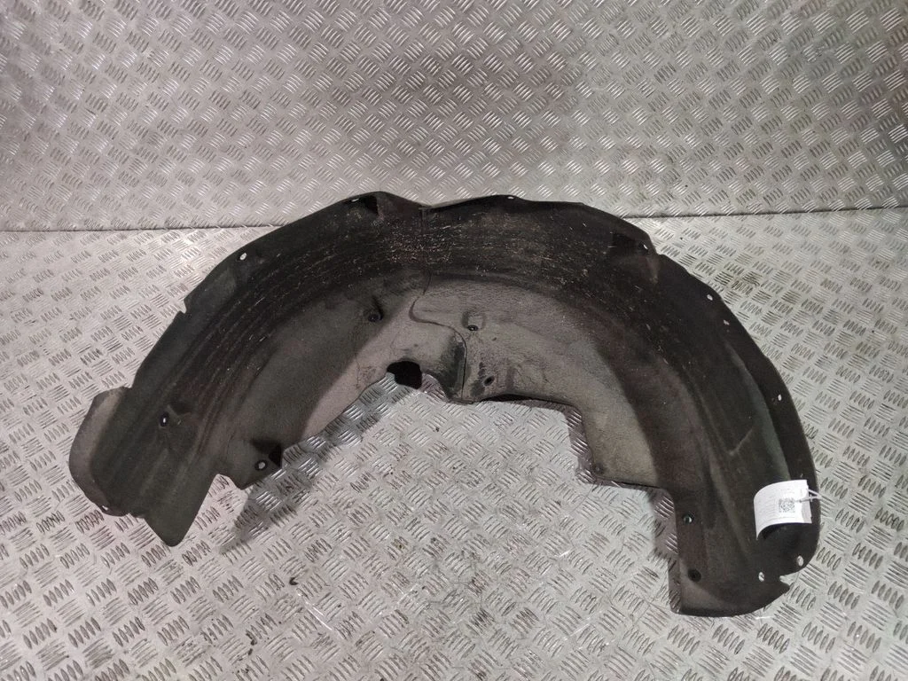 Rear arch fender liner splash guards – left
