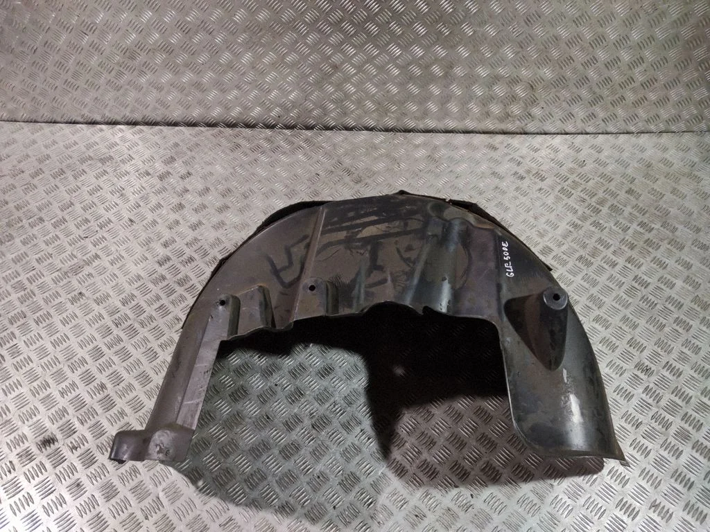 Rear arch fender liner splash guards A1668841422