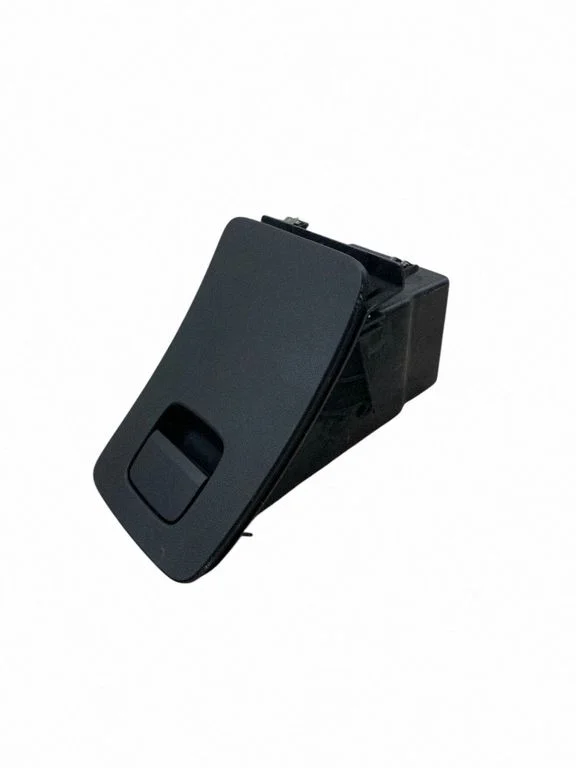Glove box – Volvo XC90 (2014-)
