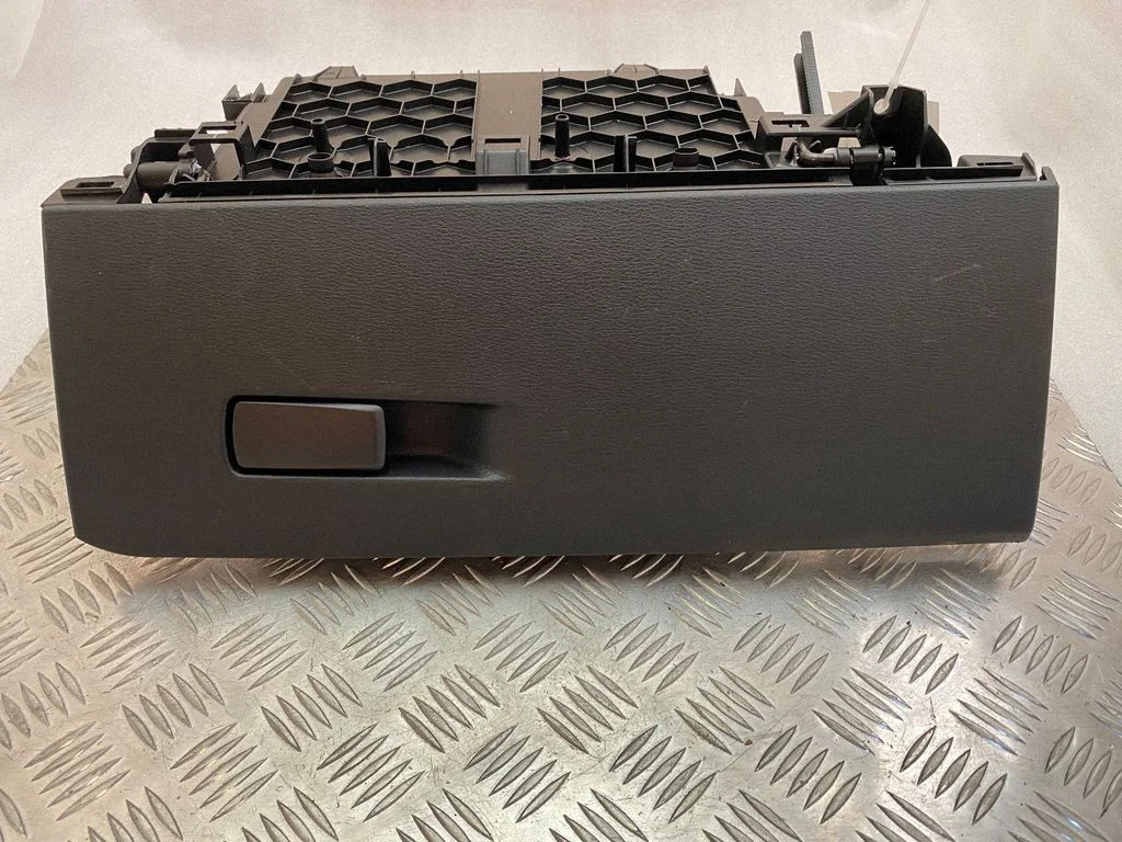 Glove box 9357671
