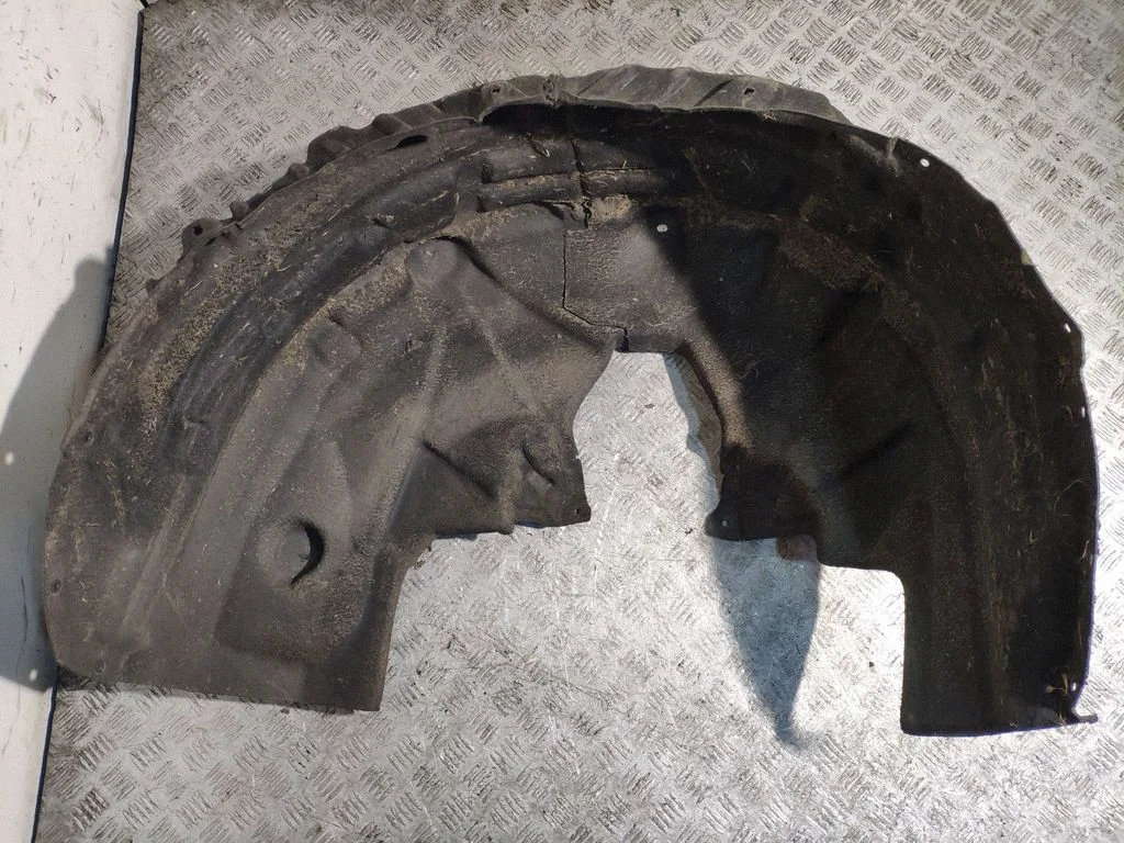 Rear arch fender liner splash guards 31353846