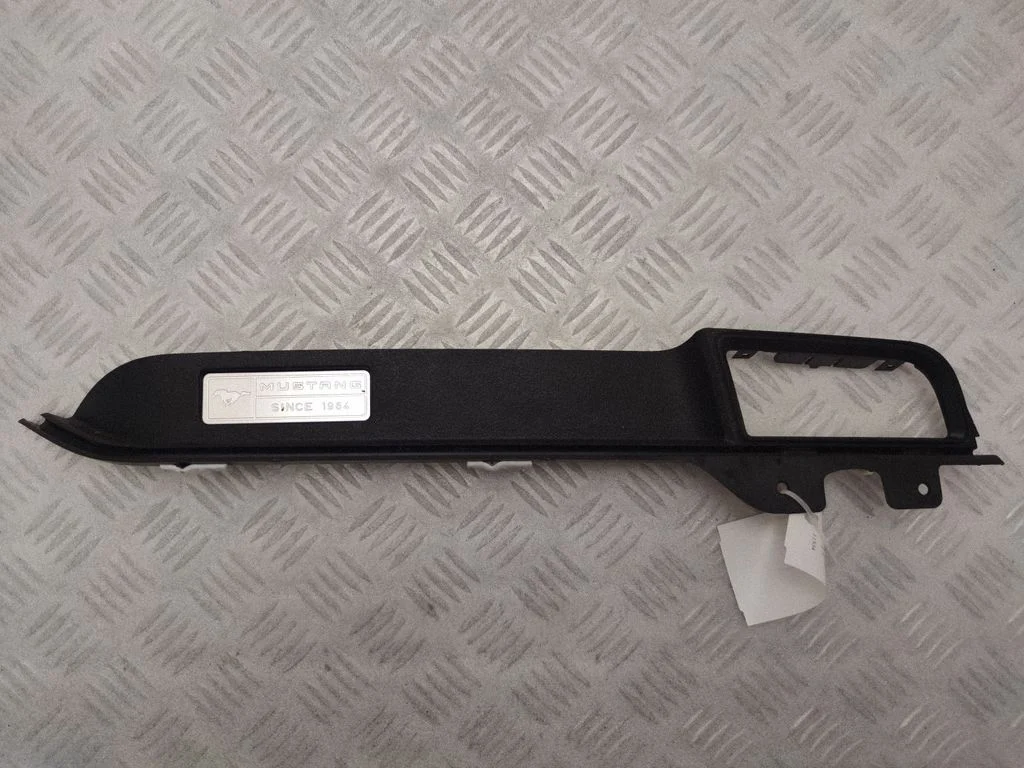 Dashboard glove box trim – Ford Mustang VI (2015-)