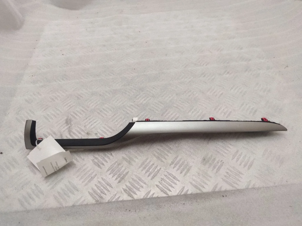 Dashboard glove box trim – Lexus RX 450H (2016-)