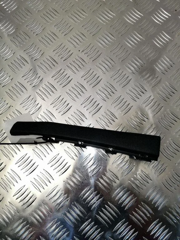 Dashboard glove box trim 4G0868204A
