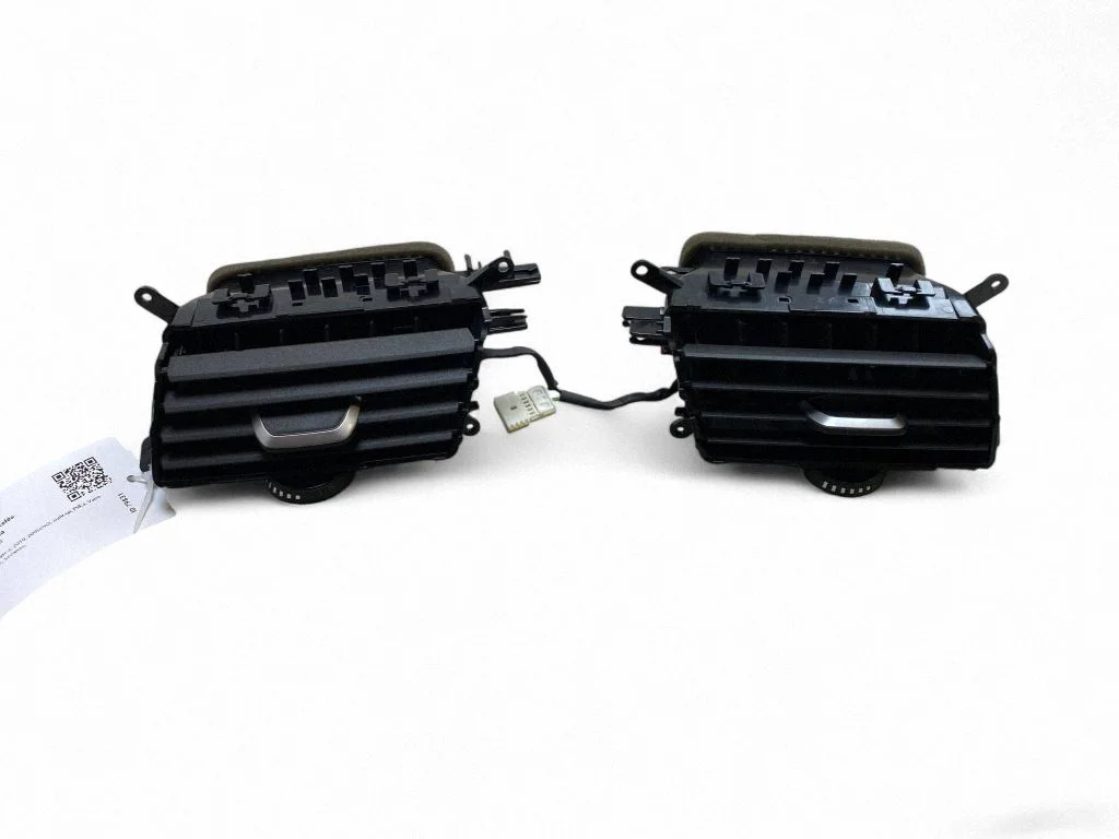 Dash center air vent grill – BMW 5 Series G30 G31 G38 (2016-)