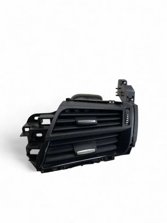 Dash center air vent grill – BMW X5 F15 (2013-2017)