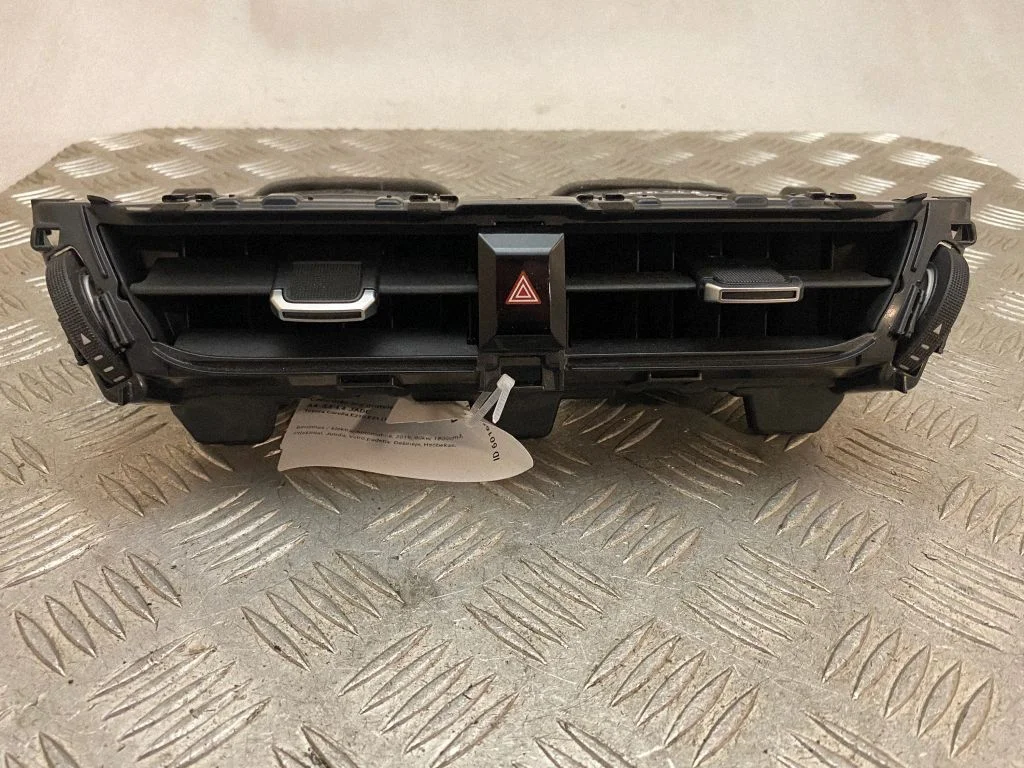 Dash center air vent grill – Toyota Corolla E210 E21 (2018-)