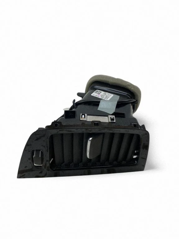 Dash center air vent grill – Volvo XC90 (2014-)