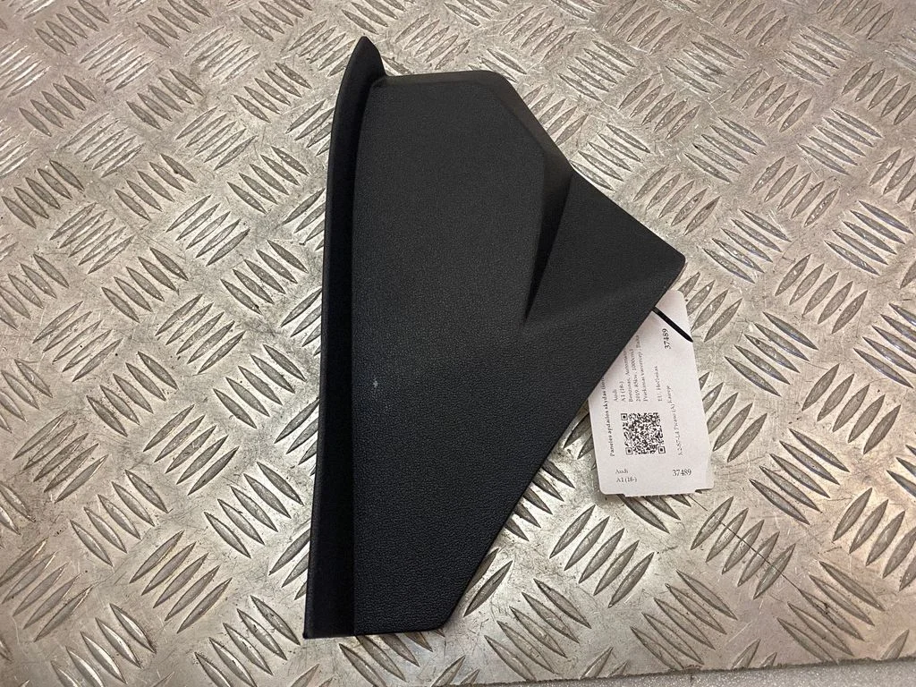 Paneļa apdares panelis (sānu) 82A857085