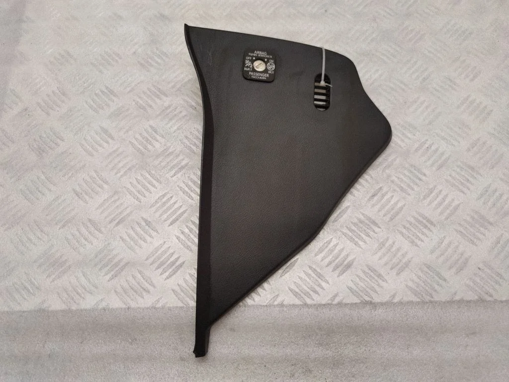 Dashboard side end trim – Lexus RX 450H (2016-)