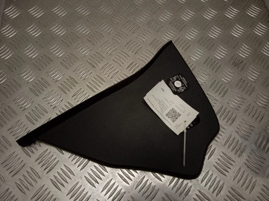 Dashboard side end trim – Lexus RX 450H (2016-)