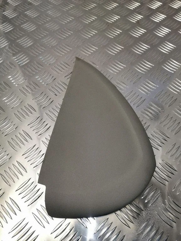 Dashboard side end trim 4G0857086