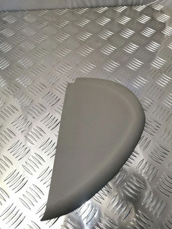 Dashboard side end trim 4G0857085
