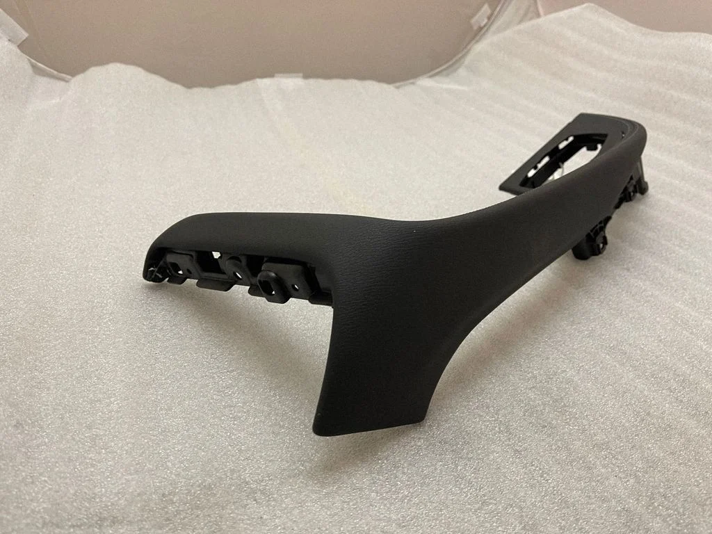 Dashboard trim 9335232